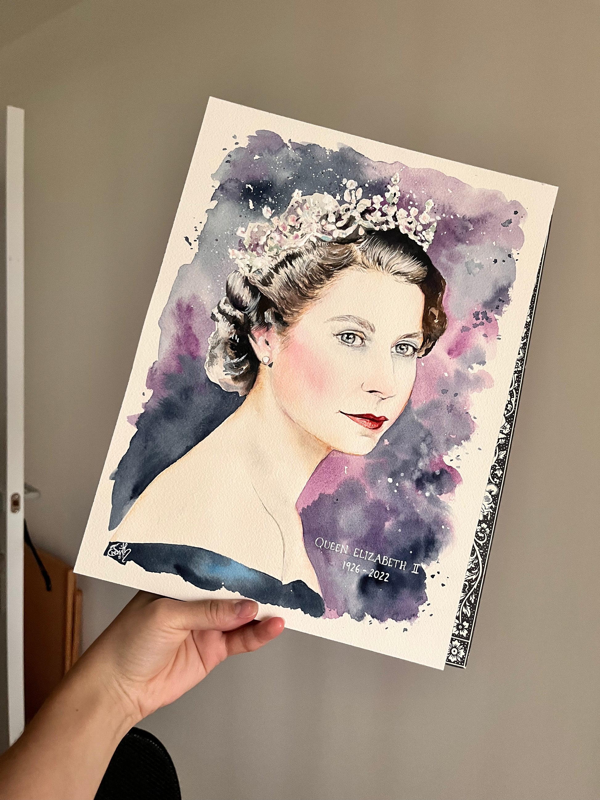 An original watercolour portrait of the late Queen Elizabeth II by Grimsby artist, Eve Leoni Smith.